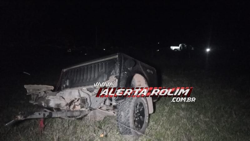 ATUALIZAÇÃO - Identificadas vítimas do grave acidente que deixou caminhonete partida ao meio nesta noite em Rolim de Moura ATUALIZAÇÃO - Identificadas vítimas do grave acidente que deixou caminhonete partida ao meio nesta noite em Rolim de Moura