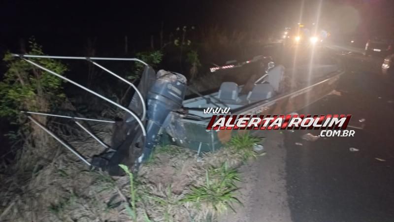 ATUALIZAÇÃO - Identificadas vítimas do grave acidente que deixou caminhonete partida ao meio nesta noite em Rolim de Moura ATUALIZAÇÃO - Identificadas vítimas do grave acidente que deixou caminhonete partida ao meio nesta noite em Rolim de Moura