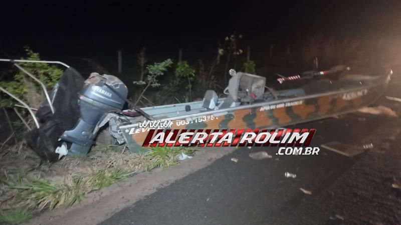 ATUALIZAÇÃO - Identificadas vítimas do grave acidente que deixou caminhonete partida ao meio nesta noite em Rolim de Moura ATUALIZAÇÃO - Identificadas vítimas do grave acidente que deixou caminhonete partida ao meio nesta noite em Rolim de Moura
