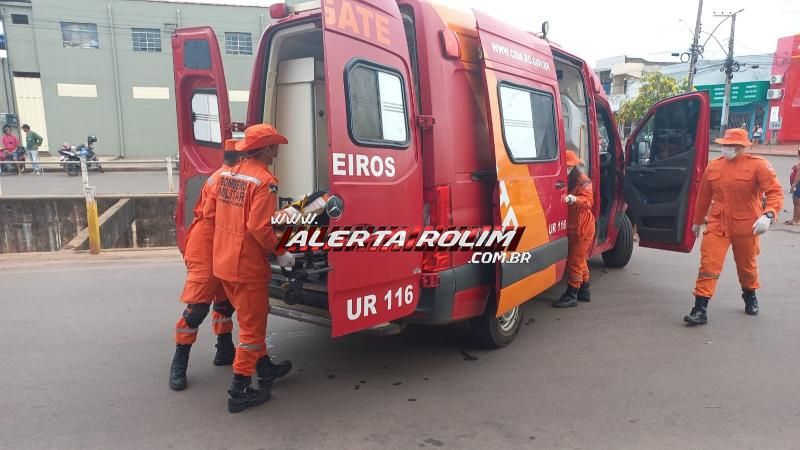 Vítimas sofreram fraturas nas pernas em acidente de trânsito nesta manhã no Centro de Rolim de Moura Vítimas sofreram fraturas nas pernas em acidente de trânsito nesta manhã no Centro de Rolim de Moura