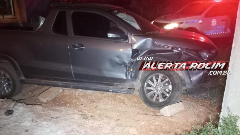 Acidente de trânsito envolvendo dois carros foi registrado em cruzamento do bairro Jequitibá, em Rolim de Moura Acidente de trânsito envolvendo dois carros foi registrado em cruzamento do bairro Jequitibá, em Rolim de Moura