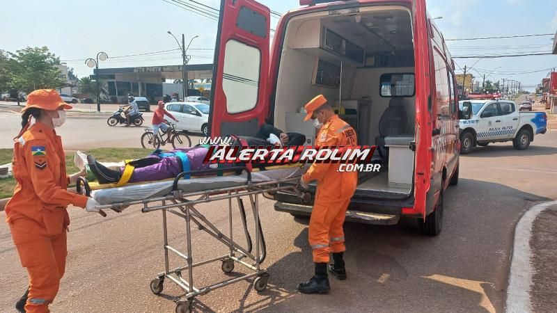 Após colisão, moto foi arrastada por caminhão e passageiro fraturou a perna nesta tarde em Rolim de Moura Após colisão, moto foi arrastada por caminhão e passageiro fraturou a perna nesta tarde em Rolim de Moura