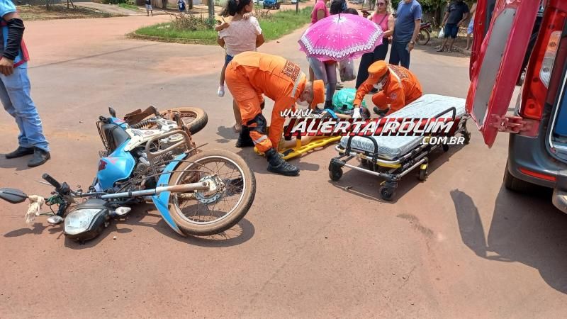 Colisão entre caminhonete e motocicleta deixou feridos neste sábado em Rolim de Moura Colisão entre caminhonete e motocicleta deixou feridos neste sábado em Rolim de Moura