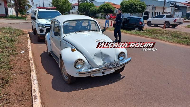 Colisão entre Fusca e Fox foi registrada nesta sexta-feira em Rolim de Moura Colisão entre Fusca e Fox foi registrada nesta sexta-feira em Rolim de Moura