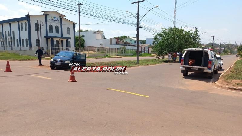Colisão entre Fusca e Fox foi registrada nesta sexta-feira em Rolim de Moura Colisão entre Fusca e Fox foi registrada nesta sexta-feira em Rolim de Moura