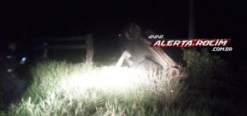 Condutora capotou carro na RO 383, em Rolim de Moura Condutora capotou carro na RO 383, em Rolim de Moura