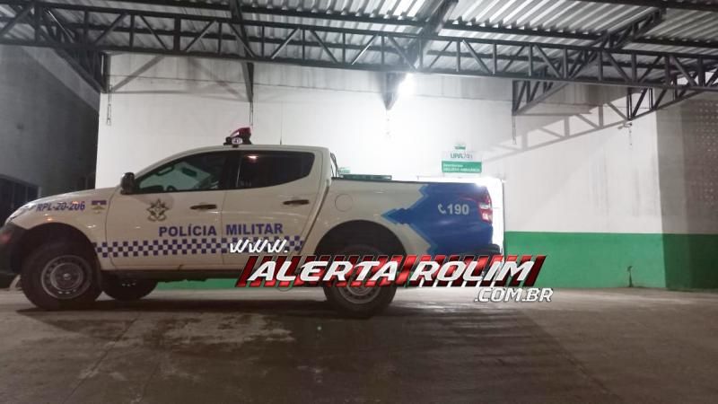Homem que tentou investir com facão contra policiais militares e acabou baleado foi transferido para o HEURO de Cacoal Homem que tentou investir com facão contra policiais militares e acabou baleado foi transferido para o HEURO de Cacoal