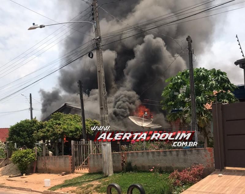 Incêndio em residência foi registrado nesta segunda-feira em Novo Horizonte do Oeste Incêndio em residência foi registrado nesta segunda-feira em Novo Horizonte do Oeste