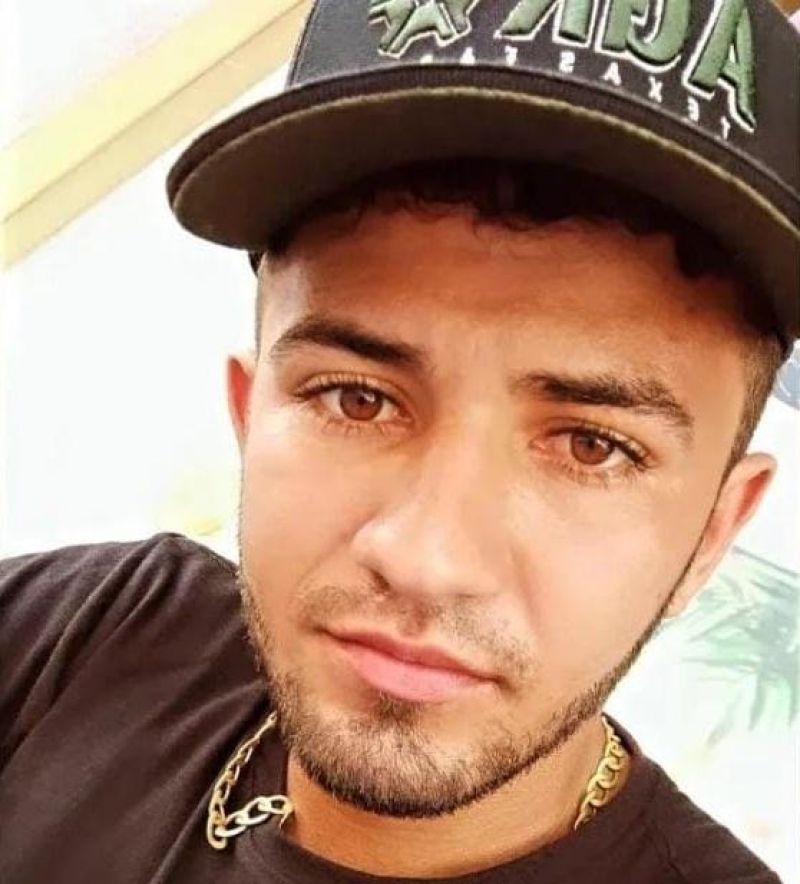 Jovem morreu após bater com motocicleta na lateral de ônibus escolar na zona rural de São Francisco do Guaporé do Guaporé Jovem morreu após bater com motocicleta na lateral de ônibus escolar na zona rural de São Francisco do Guaporé do Guaporé