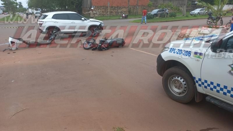 Motociclista foi socorrido em estado grave após acidente de trânsito nesta tarde, em Rolim de Moura Motociclista foi socorrido em estado grave após acidente de trânsito nesta tarde, em Rolim de Moura