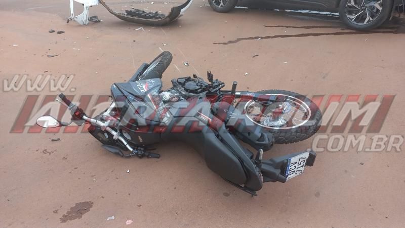 Motociclista foi socorrido em estado grave após acidente de trânsito nesta tarde, em Rolim de Moura Motociclista foi socorrido em estado grave após acidente de trânsito nesta tarde, em Rolim de Moura