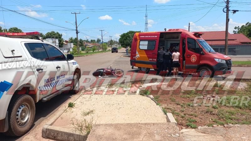 Acidente envolvendo carro e moto deixou mulher ferida nesta quinta-feira, em Rolim de Moura Acidente envolvendo carro e moto deixou mulher ferida nesta quinta-feira, em Rolim de Moura