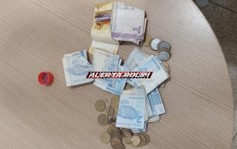 Após praticar furto durante a madrugada em estabelecimento comercial, suspeito foi preso em flagrante pela PM em Rolim de Moura Após praticar furto durante a madrugada em estabelecimento comercial, suspeito foi preso em flagrante pela PM em Rolim de Moura