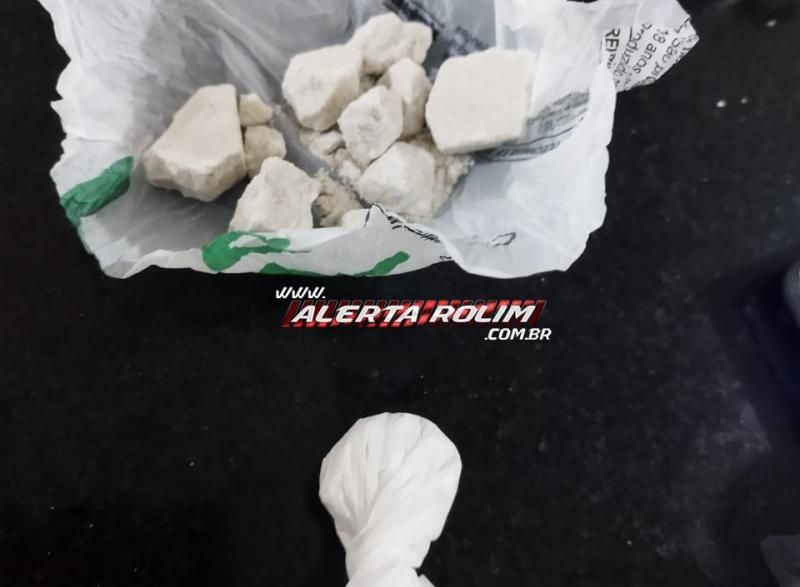 ATUALIZADA - Dois acusados de crime de tráfico de drogas foram presos durante operação conjunta da Polícia Militar e Polícia Civil em Rolim de Moura ATUALIZADA - Dois acusados de crime de tráfico de drogas foram presos durante operação conjunta da Polícia Militar e Polícia Civil em Rolim de Moura