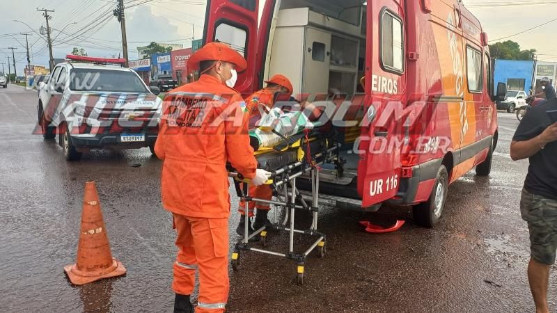 Colisão entre duas Bros deixou um dos condutores com fratura exposta em uma das pernas, em Rolim de Moura Colisão entre duas Bros deixou um dos condutores com fratura exposta em uma das pernas, em Rolim de Moura