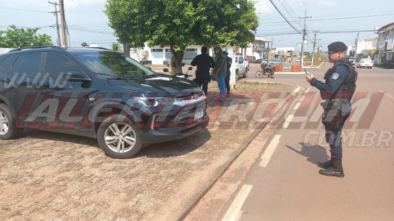 Dois acidentes de trânsito foram registrados simultaneamente nesta terça-feira, em Rolim de Moura Dois acidentes de trânsito foram registrados simultaneamente nesta terça-feira, em Rolim de Moura