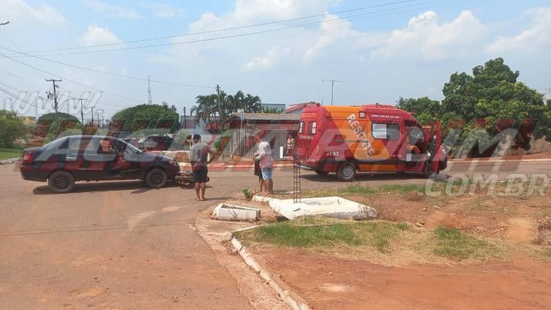 Dois acidentes de trânsito foram registrados simultaneamente nesta terça-feira, em Rolim de Moura Dois acidentes de trânsito foram registrados simultaneamente nesta terça-feira, em Rolim de Moura