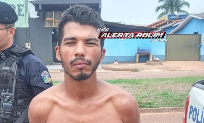Casa foi invadida por criminoso, objetos foram roubados e mulher foi trancada dentro de cômodo de residência, mas durante rápida ação da PM, indivíduo acabou preso em Rolim de Moura Casa foi invadida por criminoso, objetos foram roubados e mulher foi trancada dentro de cômodo de residência, mas durante rápida ação da PM, indivíduo acabou preso em Rolim de Moura