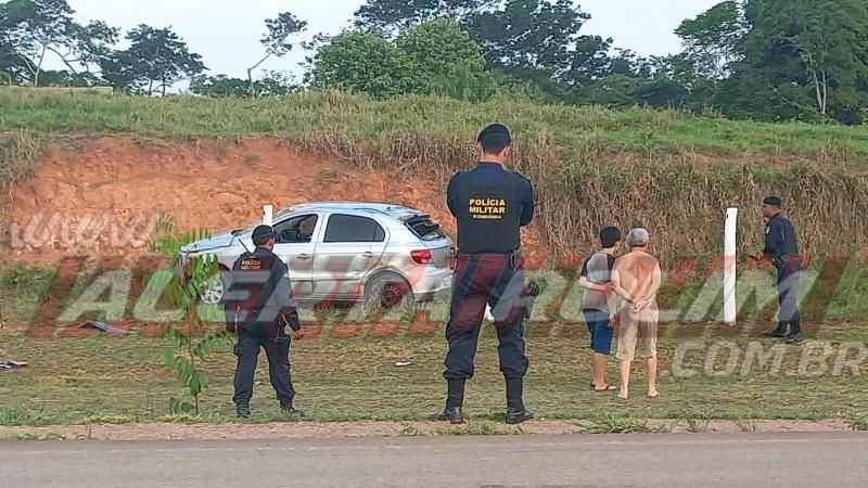 Idoso foi socorrido após capotar veículo na RO 383 em Rolim de Moura Idoso foi socorrido após capotar veículo na RO 383 em Rolim de Moura