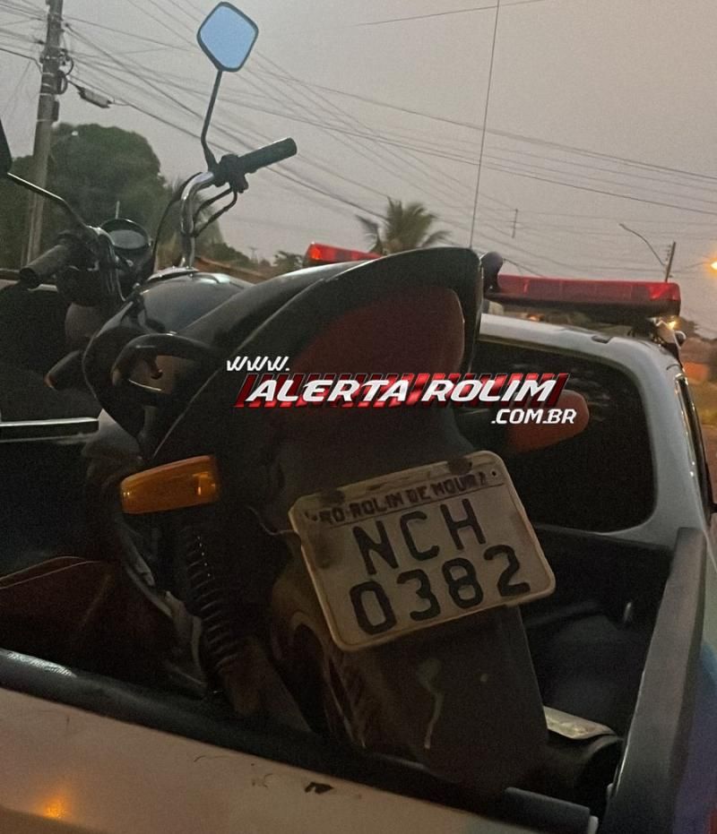 Moto furtada foi recuperada pela Polícia Militar em Rolim de Moura Moto furtada foi recuperada pela Polícia Militar em Rolim de Moura