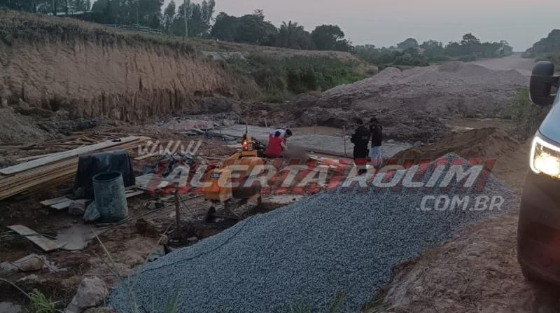 Motociclista foi encontrado morto nesta manhã na linha 45 em Santa Luzia do Oeste Motociclista foi encontrado morto nesta manhã na linha 45 em Santa Luzia do Oeste