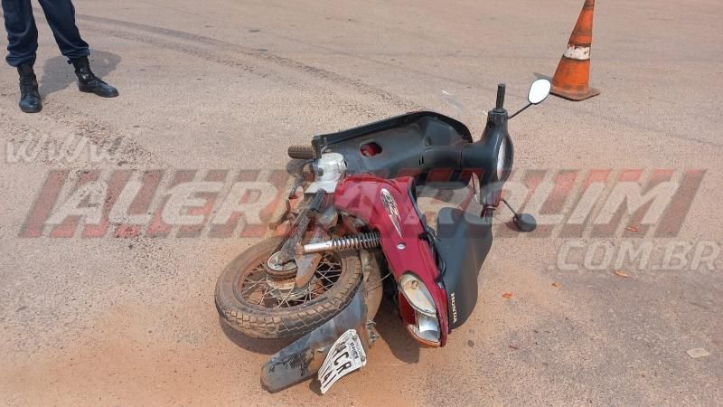 Mulher fraturou braço em acidente de trânsito nesta tarde em Rolim de Moura Mulher fraturou braço em acidente de trânsito nesta tarde em Rolim de Moura