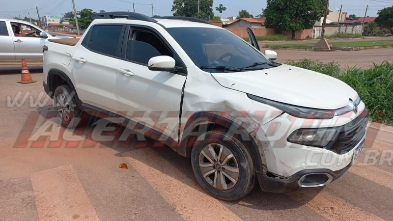 Mulher fraturou braço em acidente de trânsito nesta tarde em Rolim de Moura Mulher fraturou braço em acidente de trânsito nesta tarde em Rolim de Moura