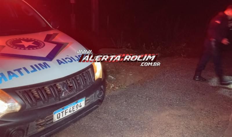 Mulher sofreu fratura na perna após casal cair de moto na RO 010, em Rolim de Moura Mulher sofreu fratura na perna após casal cair de moto na RO 010, em Rolim de Moura