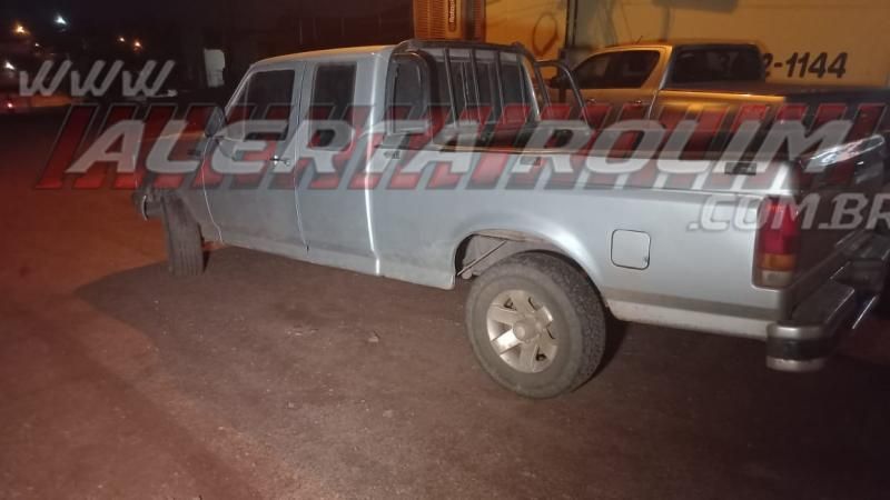 No terceiro acidente do dia, motociclista sofreu fratura exposta em uma das perna após colisão com caminhonete, em Rolim de Moura No terceiro acidente do dia, motociclista sofreu fratura exposta em uma das perna após colisão com caminhonete, em Rolim de Moura