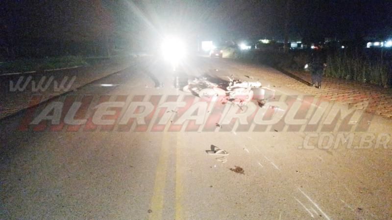 Quarto acidente dia deixou dois feridos e envolveu duas motos e um carro na RO 010, em Rolim de Moura Quarto acidente dia deixou dois feridos e envolveu duas motos e um carro na RO 010, em Rolim de Moura