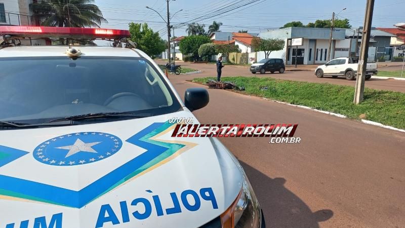 Acidente de trânsito com três vítimas foi registrado nesta manhã em Rolim de Moura Acidente de trânsito com três vítimas foi registrado nesta manhã em Rolim de Moura