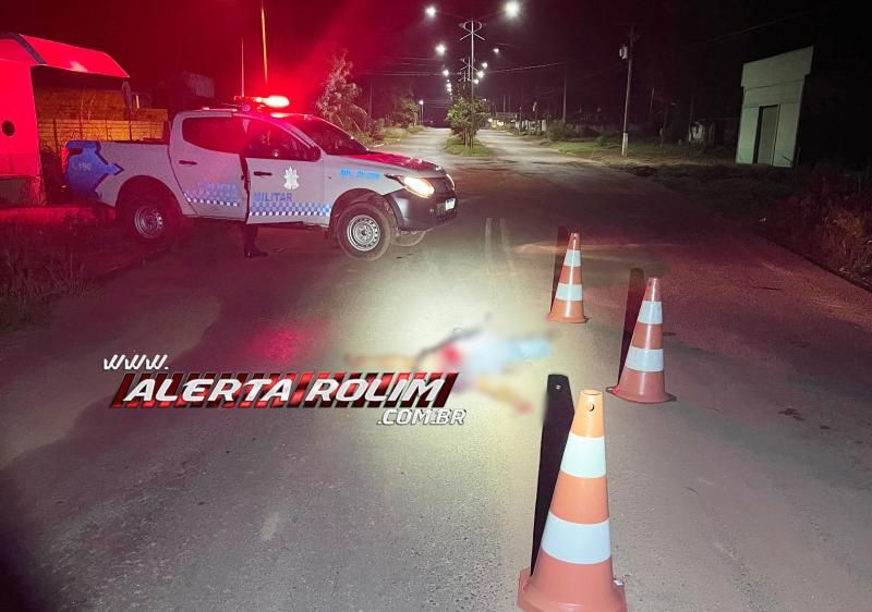 Homem foi assassinado a facadas em Nova Estrela; Tatuagem no braço pode ajudar na identificação da vítima Homem foi assassinado a facadas em Nova Estrela; Tatuagem no braço pode ajudar na identificação da vítima