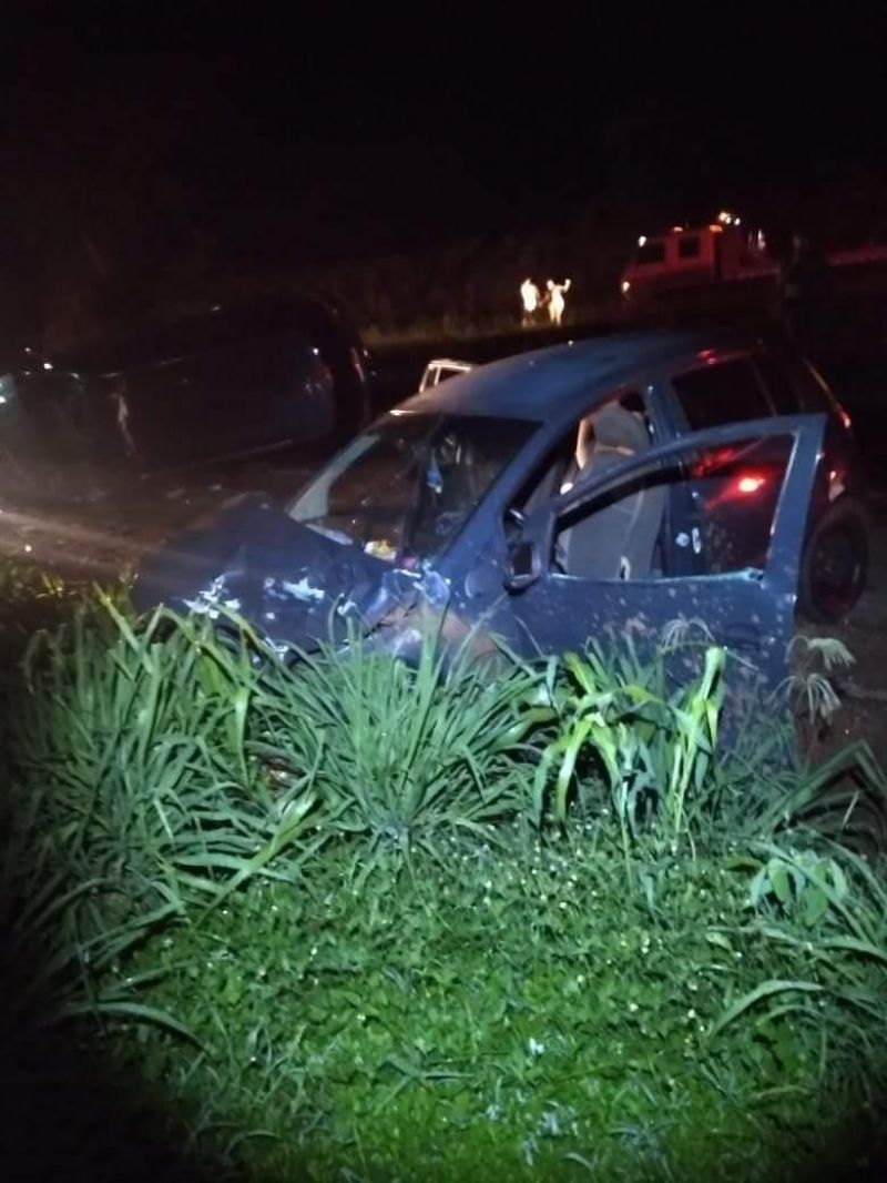 Cantor Zé Neto sofre acidente de carro em SP Cantor Zé Neto sofre acidente de carro em SP