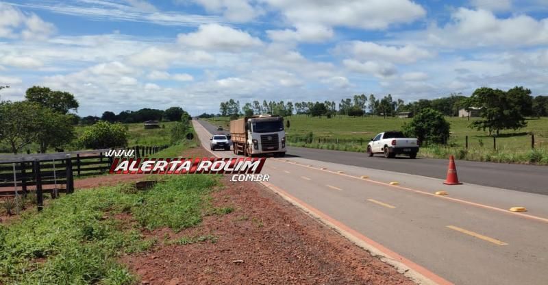 Ciclista sofreu grave ferimento na cabeça após acidente com caminhão na ciclovia da RO 479, em Rolim de Moura Ciclista sofreu grave ferimento na cabeça após acidente com caminhão na ciclovia da RO 479, em Rolim de Moura