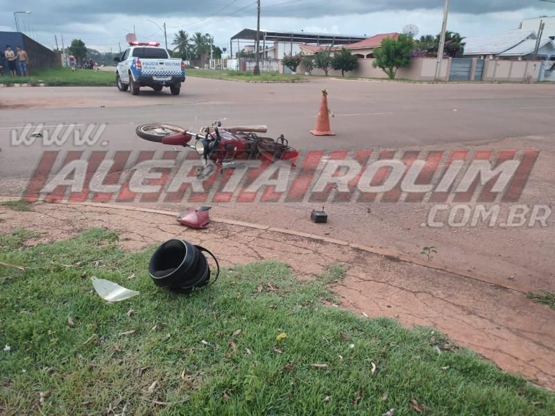 Dois acidentes foram registrados no domingo em Rolim de Moura; em um deles um dos envolvidos abandonou a moto e se evadiu Dois acidentes foram registrados no domingo em Rolim de Moura; em um deles um dos envolvidos abandonou a moto e se evadiu