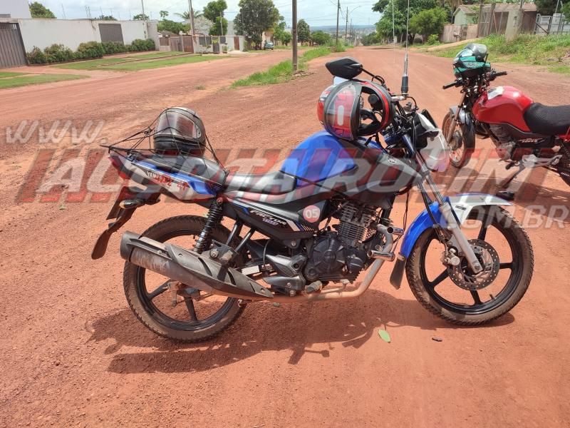 Dois acidentes foram registrados no domingo em Rolim de Moura; em um deles um dos envolvidos abandonou a moto e se evadiu Dois acidentes foram registrados no domingo em Rolim de Moura; em um deles um dos envolvidos abandonou a moto e se evadiu