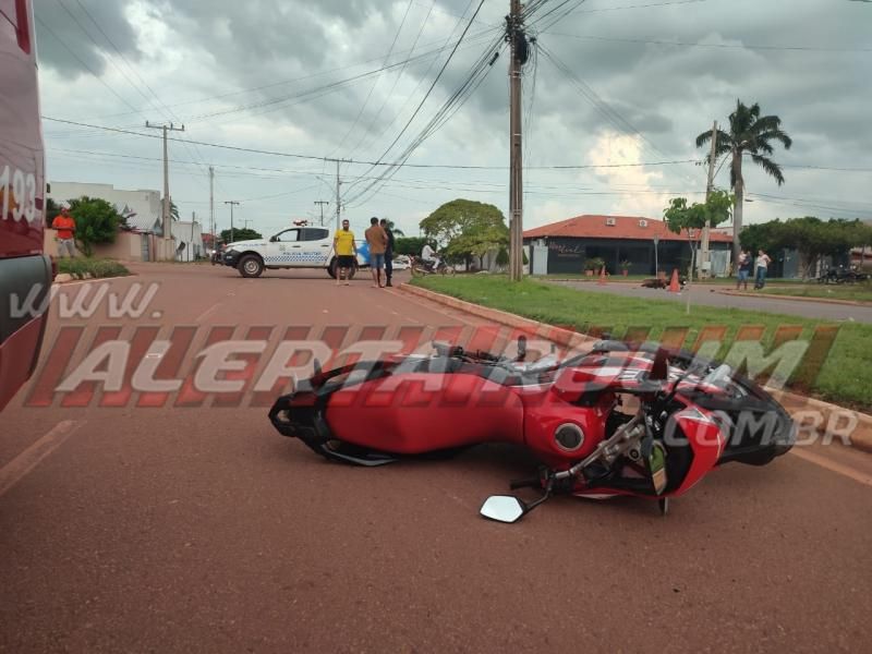 Dois acidentes foram registrados no domingo em Rolim de Moura; em um deles um dos envolvidos abandonou a moto e se evadiu Dois acidentes foram registrados no domingo em Rolim de Moura; em um deles um dos envolvidos abandonou a moto e se evadiu
