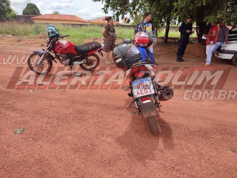 Dois acidentes foram registrados no domingo em Rolim de Moura; em um deles um dos envolvidos abandonou a moto e se evadiu Dois acidentes foram registrados no domingo em Rolim de Moura; em um deles um dos envolvidos abandonou a moto e se evadiu