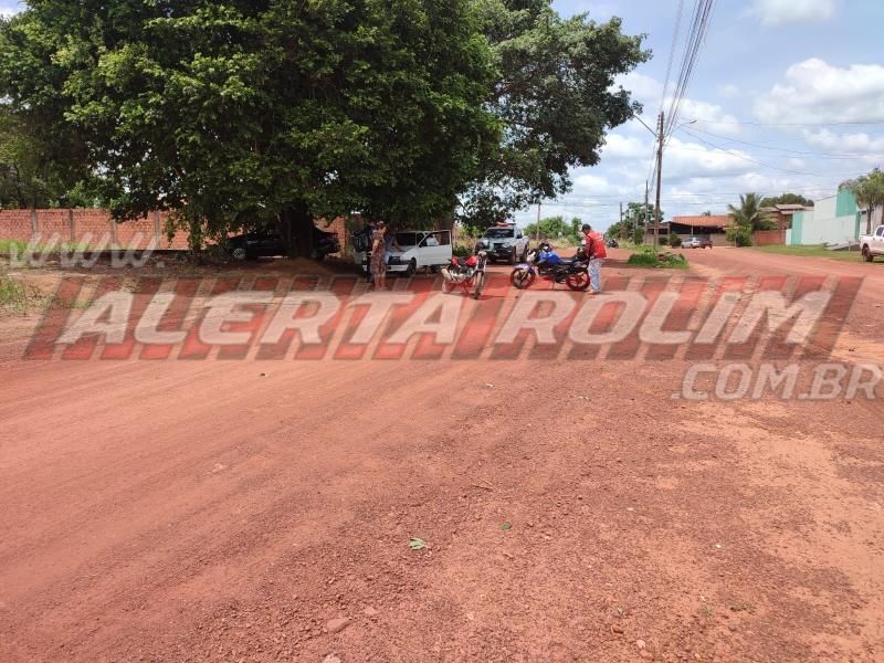 Dois acidentes foram registrados no domingo em Rolim de Moura; em um deles um dos envolvidos abandonou a moto e se evadiu Dois acidentes foram registrados no domingo em Rolim de Moura; em um deles um dos envolvidos abandonou a moto e se evadiu