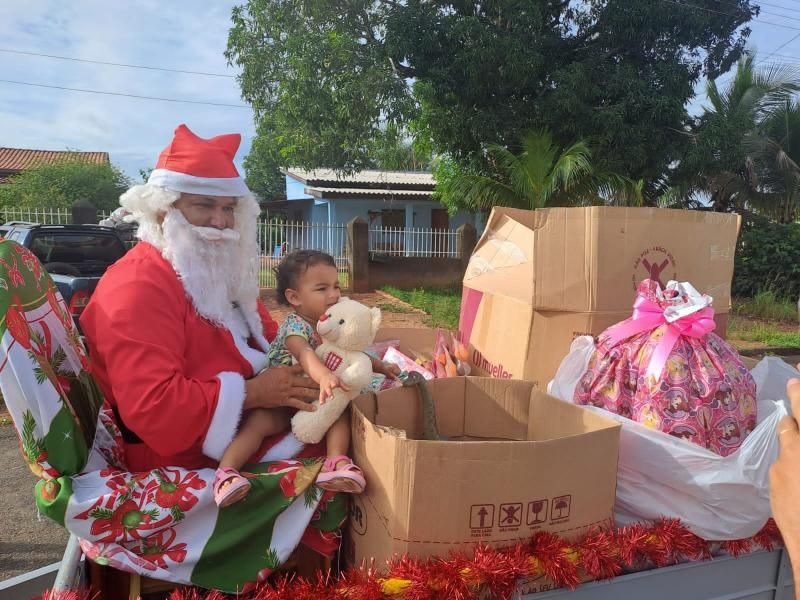 Polícia Militar em Nova Brasilândia realiza pelo 8° ano o Natal Solidário Polícia Militar em Nova Brasilândia realiza pelo 8° ano o Natal Solidário