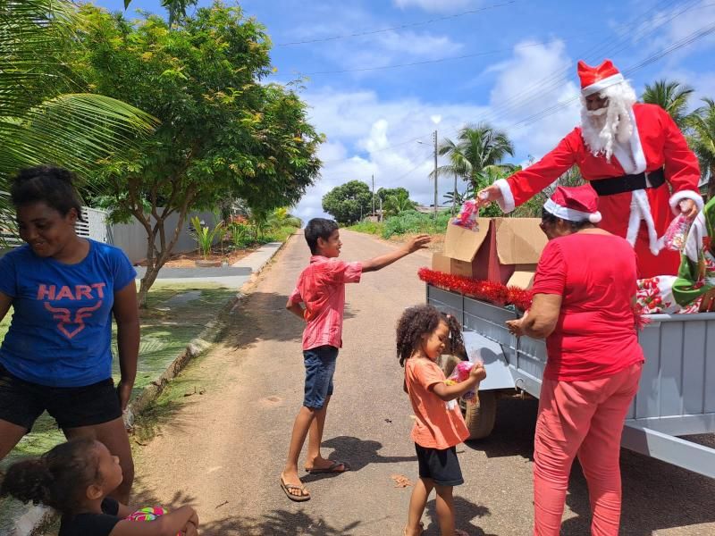 Polícia Militar em Nova Brasilândia realiza pelo 8° ano o Natal Solidário Polícia Militar em Nova Brasilândia realiza pelo 8° ano o Natal Solidário