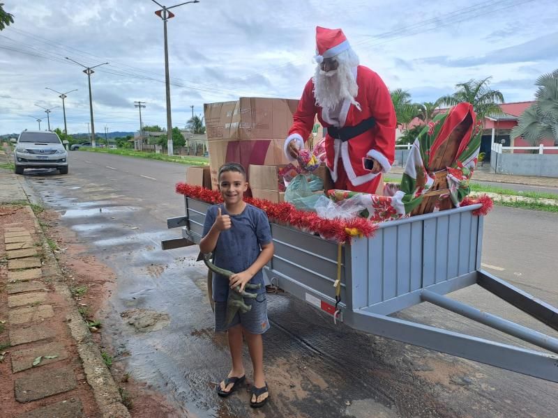 Polícia Militar em Nova Brasilândia realiza pelo 8° ano o Natal Solidário Polícia Militar em Nova Brasilândia realiza pelo 8° ano o Natal Solidário