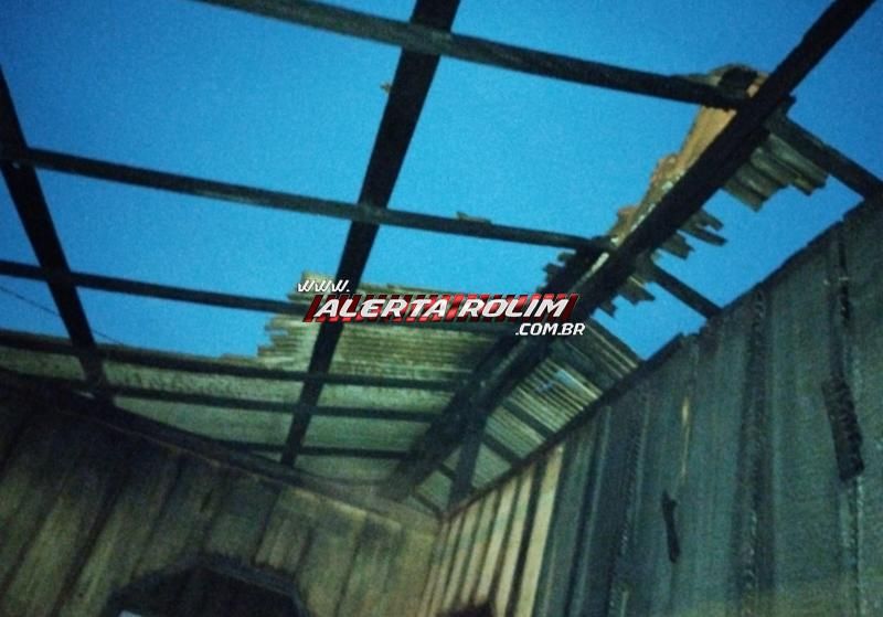 URGENTE – Princípio de incêndio foi registrado em casa onde foi encontrado corpo de adolescente em Rolim de Moura URGENTE – Princípio de incêndio foi registrado em casa onde foi encontrado corpo de adolescente em Rolim de Moura