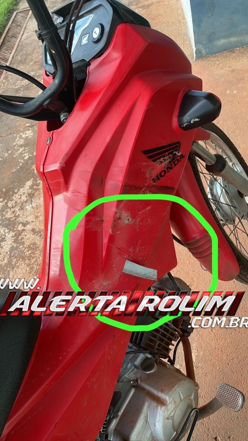 Vídeo - Homem agrediu o Pai, em seguida tentou esfaquear outra vítima para roubar uma moto e rapidamente foi preso pela PM em Rolim de Moura Vídeo - Homem agrediu o Pai, em seguida tentou esfaquear outra vítima para roubar uma moto e rapidamente foi preso pela PM em Rolim de Moura