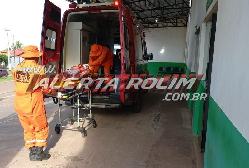Após discussão, homem tentou matar desafeto a golpes de cutelo, em Rolim de Moura; PM agiu rápido e prendeu autor logo em seguida Após discussão, homem tentou matar desafeto a golpes de cutelo, em Rolim de Moura; PM agiu rápido e prendeu autor logo em seguida
