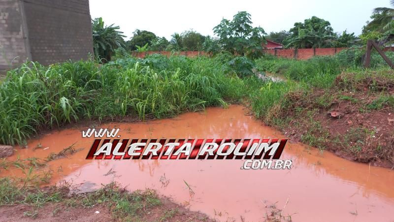 ATUALIZAÇÃO - No momento, autoridades descartam homicídio de mulher encontrada em córrego em Rolim de Moura, vítima teria morrido por afogamento ATUALIZAÇÃO - No momento, autoridades descartam homicídio de mulher encontrada em córrego em Rolim de Moura, vítima teria morrido por afogamento