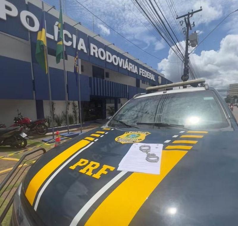Foragido por crimes do Brasil e exterior é capturado em Rondônia se passando por pessoa que já morreu Foragido por crimes do Brasil e exterior é capturado em Rondônia se passando por pessoa que já morreu