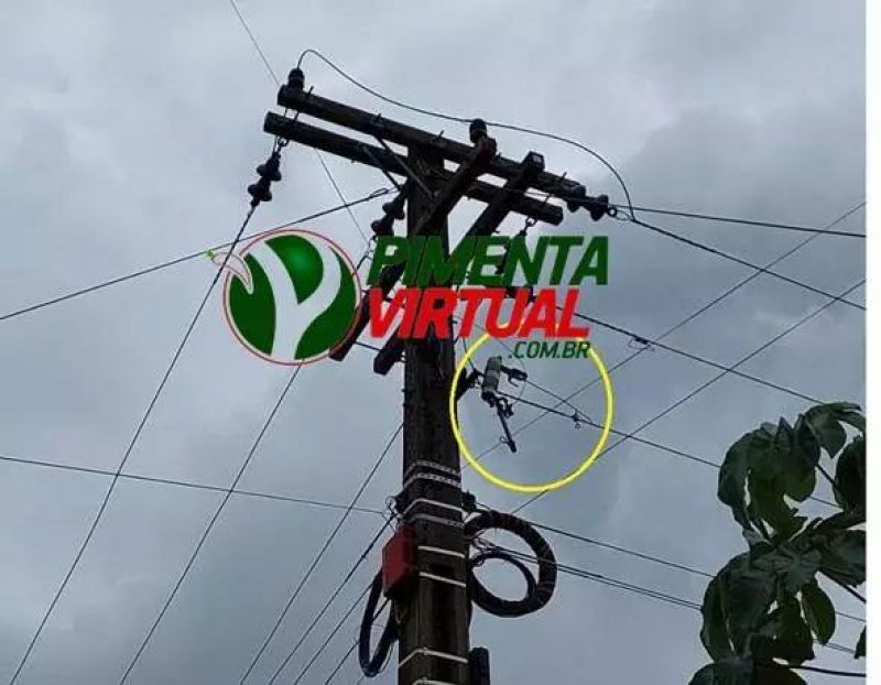 Homem morreu vítima de descarga elétrica ao tentar religar energia em poste na zona rural de Cacoal Homem morreu vítima de descarga elétrica ao tentar religar energia em poste na zona rural de Cacoal