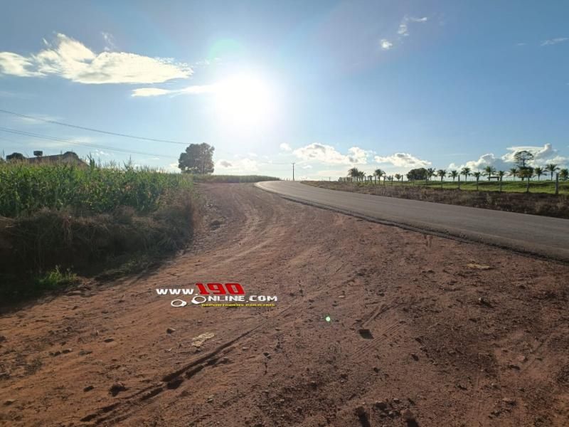 Idoso, que seguia em moto sentido a Santa Luzia do Oeste, morreu após sofrer queda na RO 383 Idoso, que seguia em moto sentido a Santa Luzia do Oeste, morreu após sofrer queda na RO 383