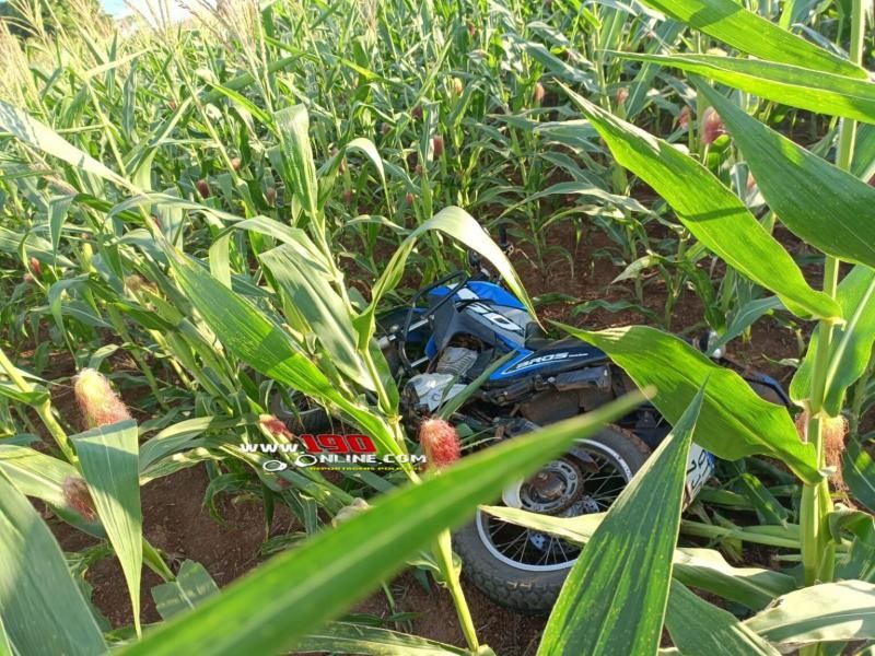 Idoso, que seguia em moto sentido a Santa Luzia do Oeste, morreu após sofrer queda na RO 383 Idoso, que seguia em moto sentido a Santa Luzia do Oeste, morreu após sofrer queda na RO 383